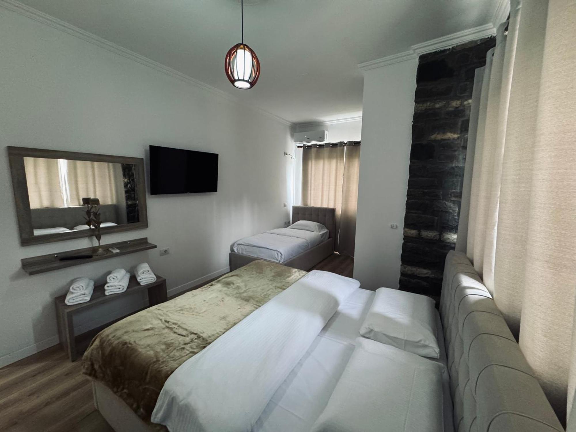 Kutal Park Inn Hotel Përmet Extérieur photo